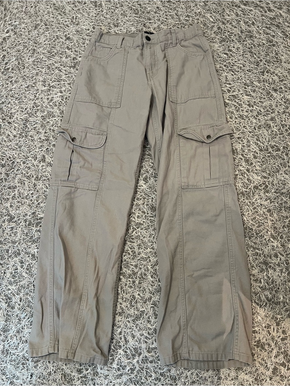 Women’s Aeropostale Cargo Utility Pants in Light Taupe - Medium